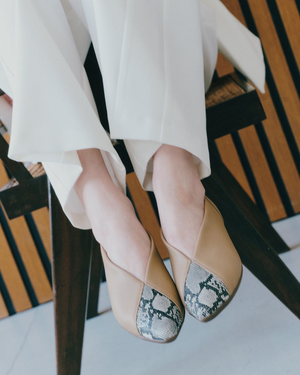 カジュアルシューズ