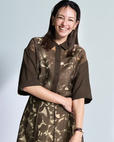 シアーオパール・半袖ブラウス