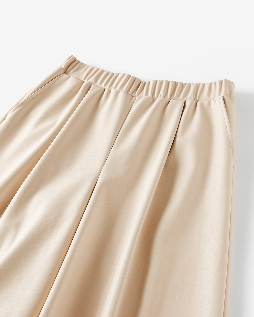 エコレザー・ワイドフレアパンツ/DoCLASSE