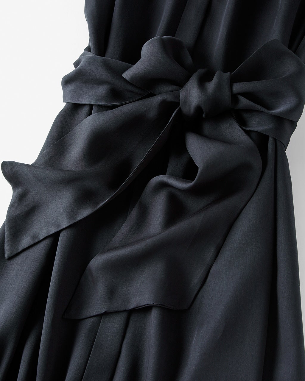 とろみサテン・3WAYドレス／ベルト付/DoCLASSE