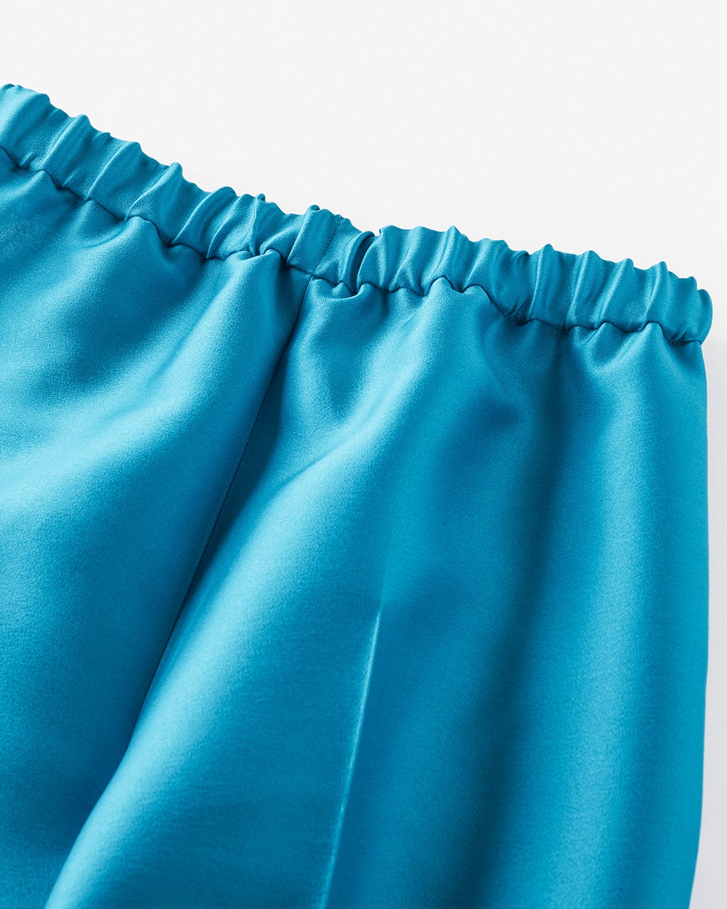 オクタダブルクロス・カーブクロップドパンツ/DoCLASSE