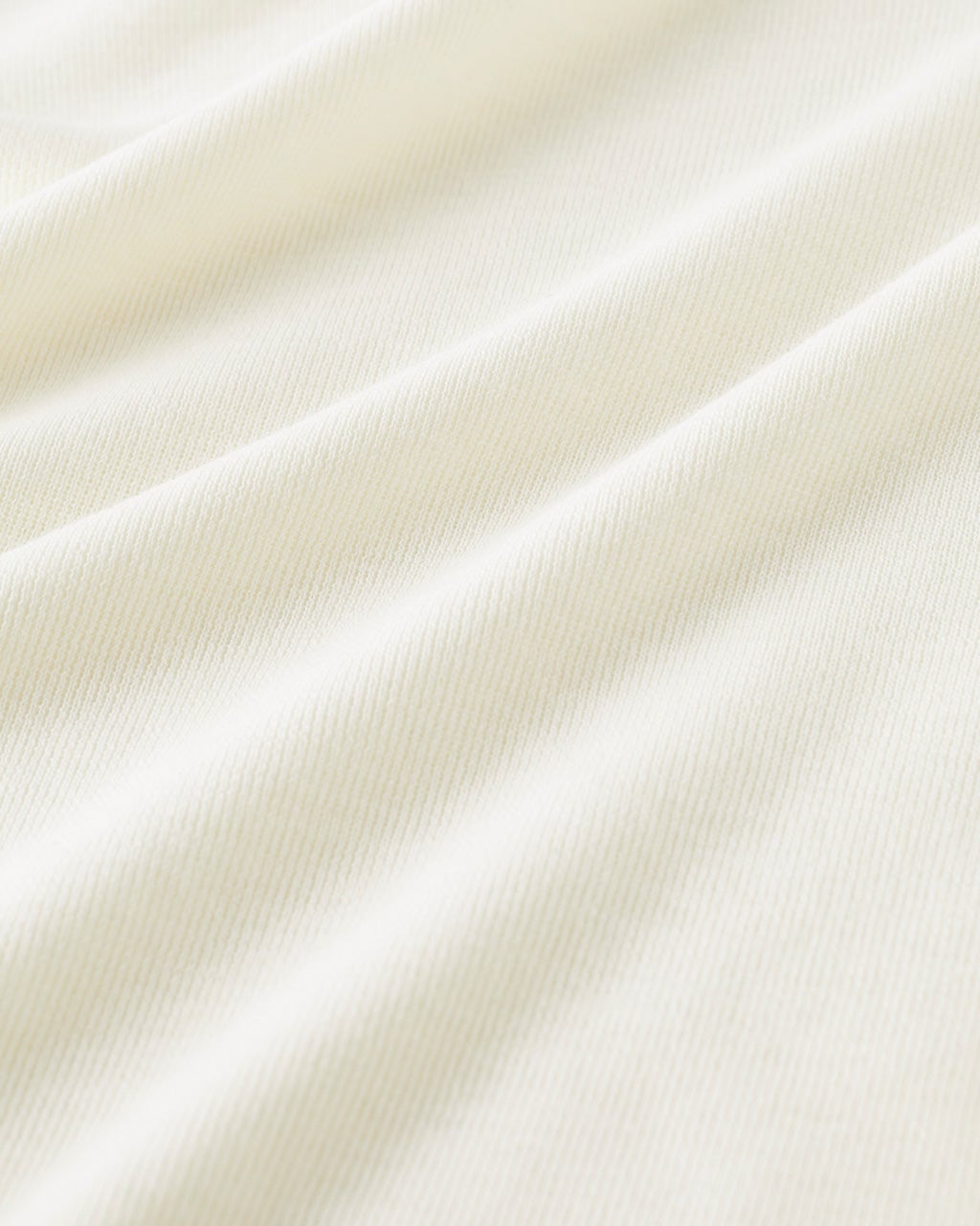 スーパーファインメリノ・シアータートルネック/DoCLASSE