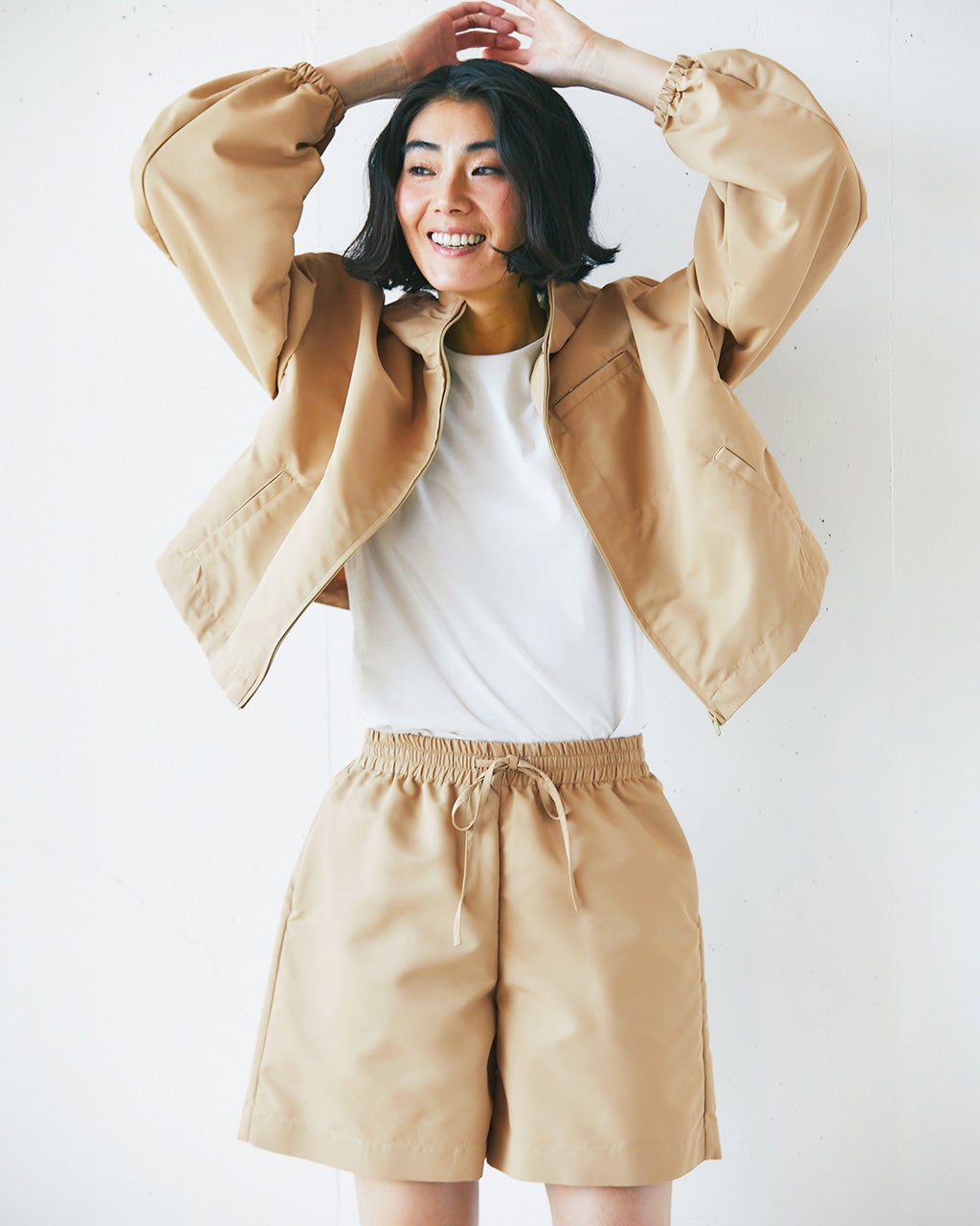 高密度 ハイストレッチナイロン 切替ショートパンツ　サイズ52 高密度ナイロン・ショートパンツ/40代50代からのレディース