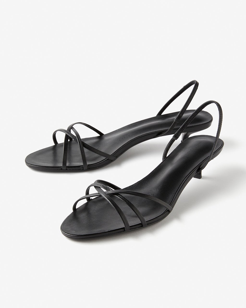 TONY BIANCO 華奢なストラップサンダルヌーディ ミ（Plage