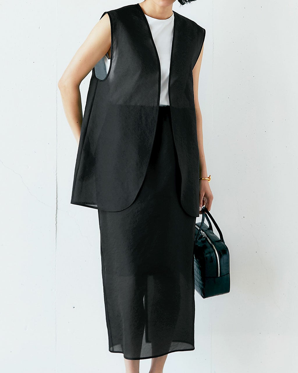 オクタシアークロス・羽織りジレ/DoCLASSE