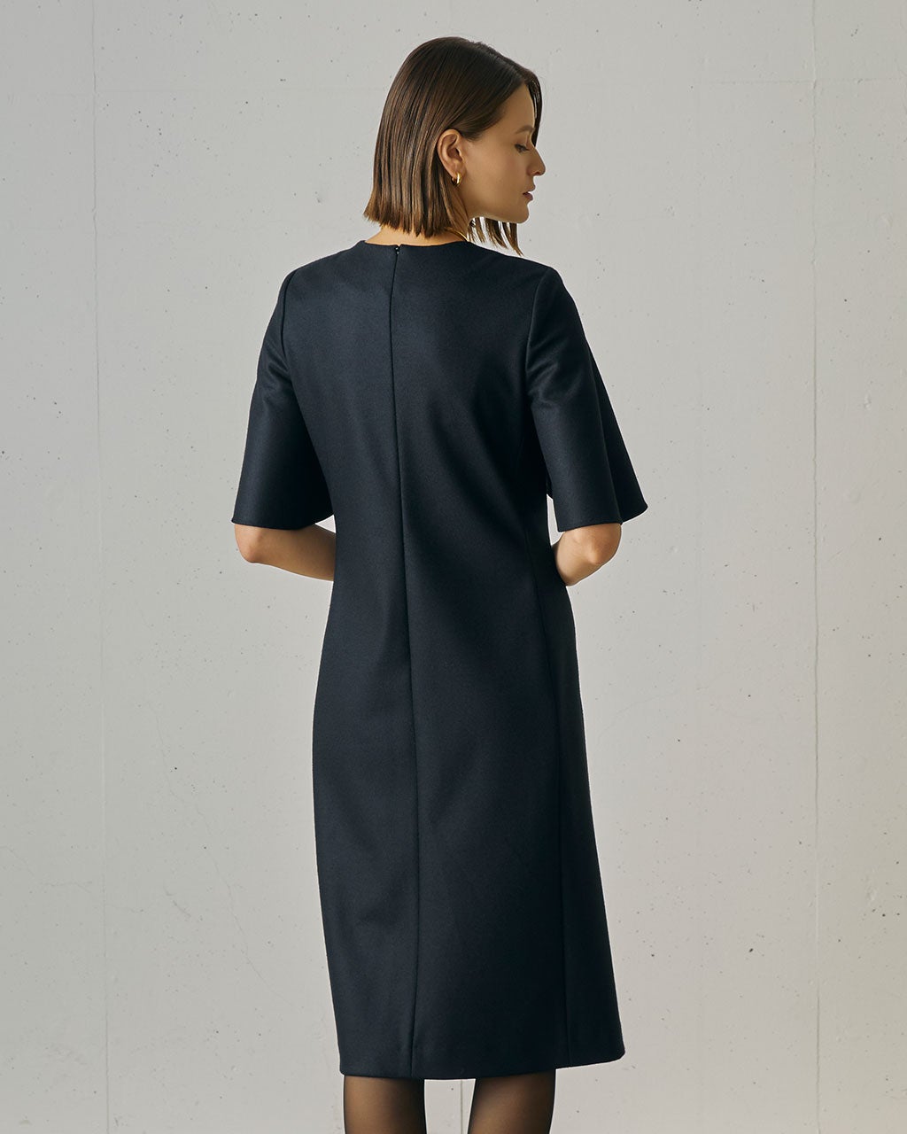 TADASHI SHOJI ケープタイプレースワンピース プレミアムジャージー・ケープワンピース/DoCLASSE