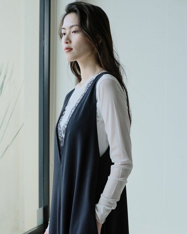 ●ストレッチオーガンジー・クルーネックトップス 詳細画像 オフホワイト 4