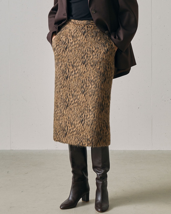 起毛ジャカード・レオパード柄スカート