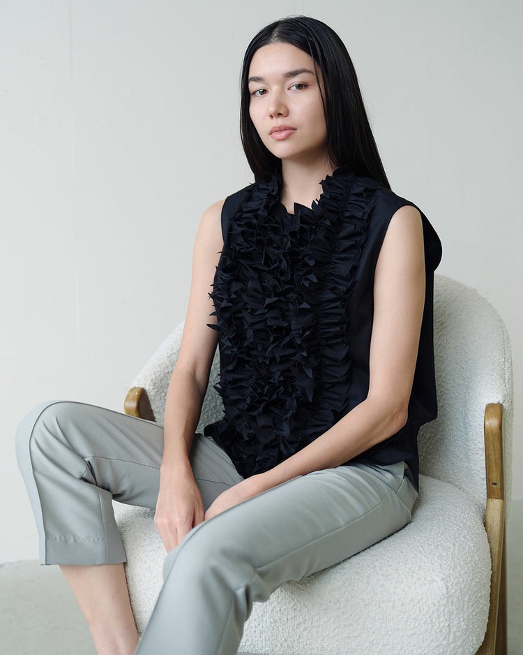 高密度タイプライター・フリルデコブラウス 詳細画像 ブラック 4