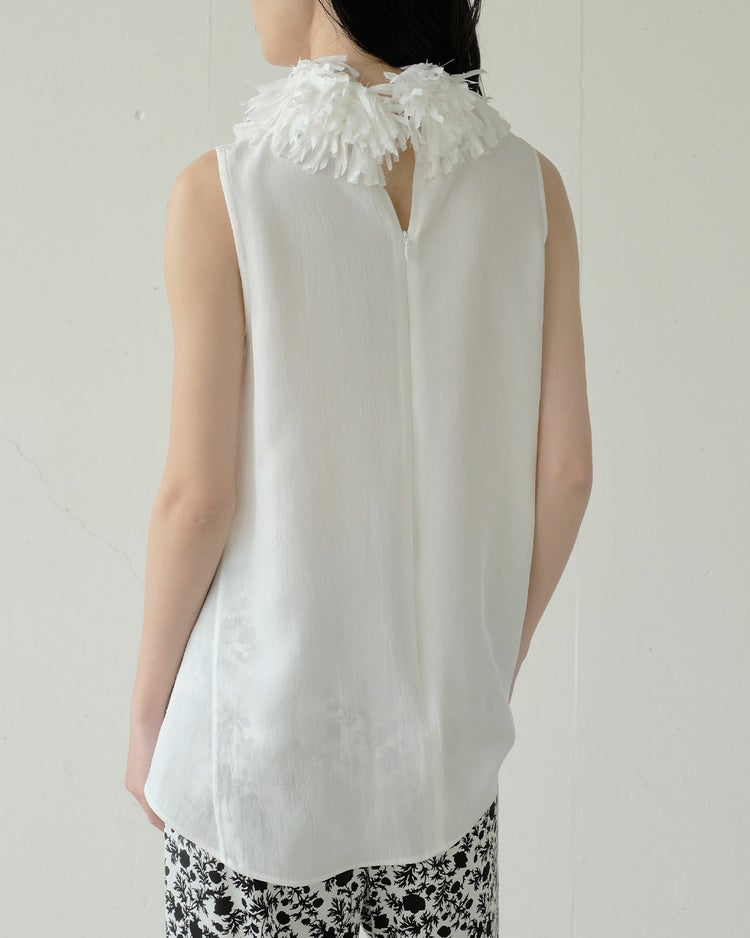 アセテートツイル・フリルネックブラウス 詳細画像 ホワイト 3