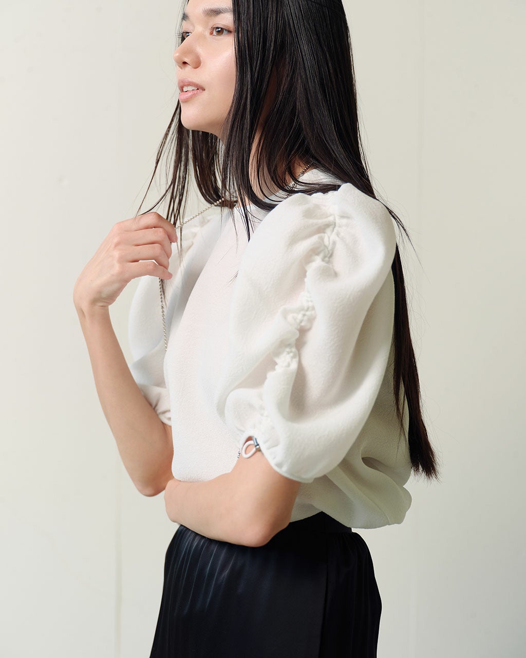 J. ジェイドット　超人気即完売ブラウス　新品　Mサイズ j.(ジェイドット) ブラウス・シャツ/40代50代からのレディース