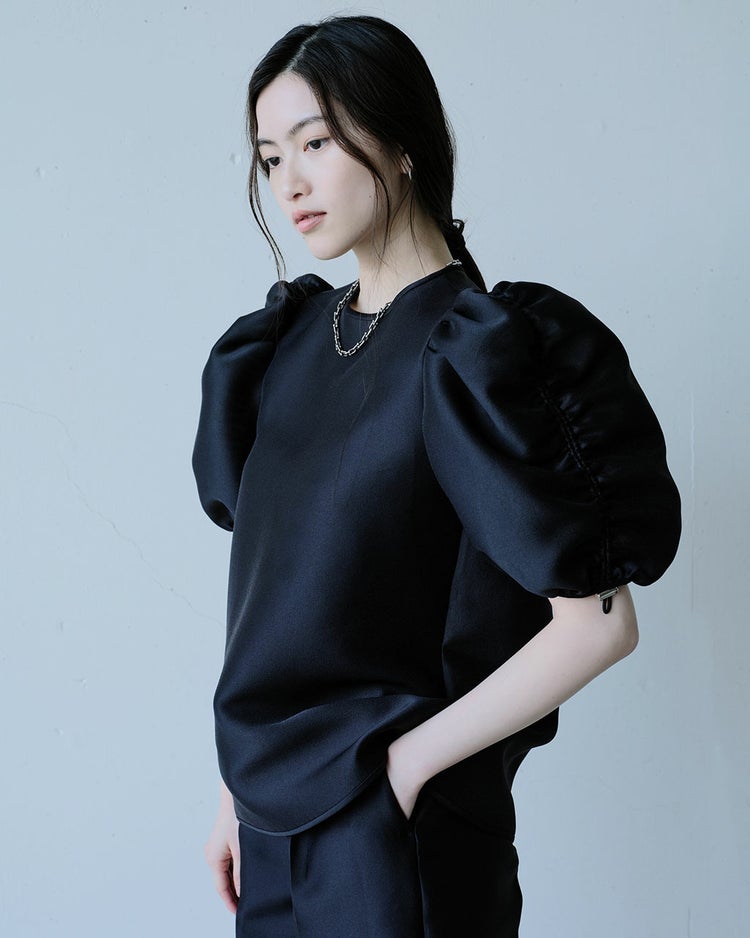 オクタダブルクロス・袖シャーリングブラウス 詳細画像 ブラック 5