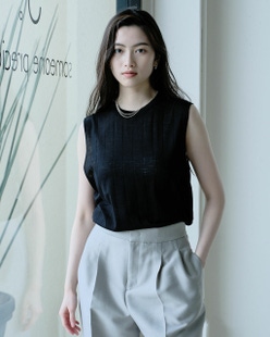 ハイゲージニット・透かし編みトップス