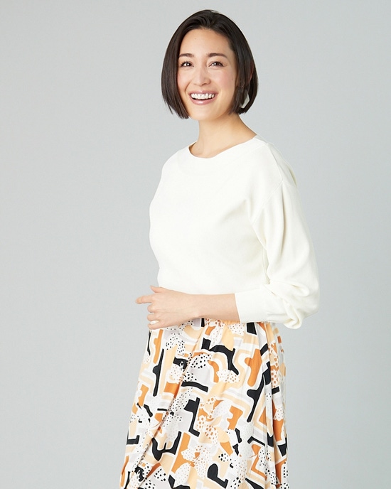 総針編み・ボートネックセーター