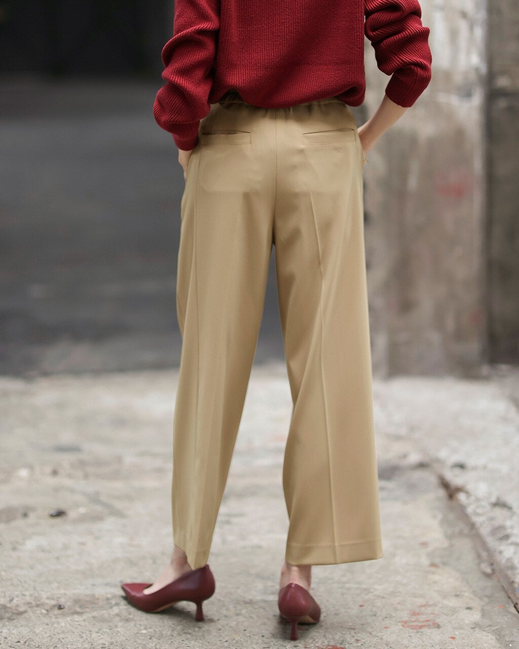 eclat ベージュトップスパンツセットアップ　サイズ40 eclat ベージュトップスパンツセットアップ サイズ40 - メルカリ