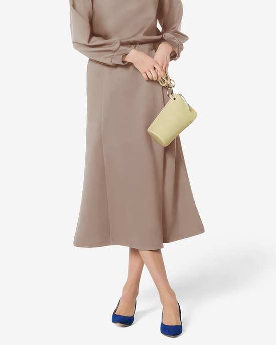 ダブル編みジャージー・ラップ風フレアスカート