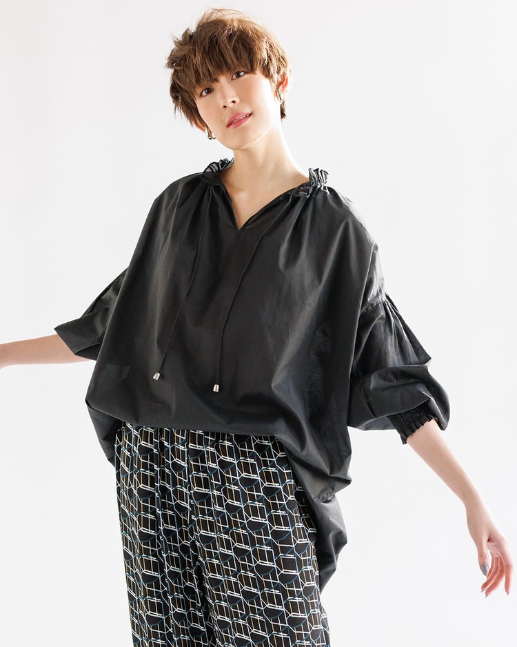 コットンローン・スモッキングブラウス 詳細画像 ブラック 1