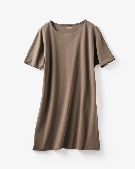 立体クルーネック長め丈／半袖・ドゥクラッセTシャツ