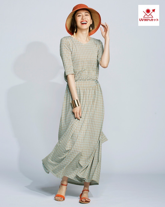 UVスラブ・Vネックギャザーワンピース