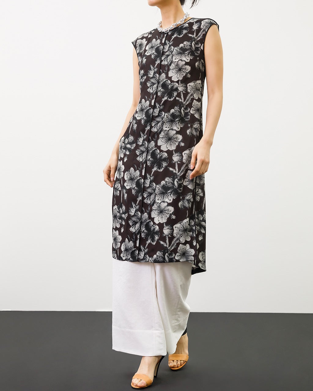 しらす様ワンピース翌日発送 アザレアパターン・シアーワンピース/40代50代からのレディース