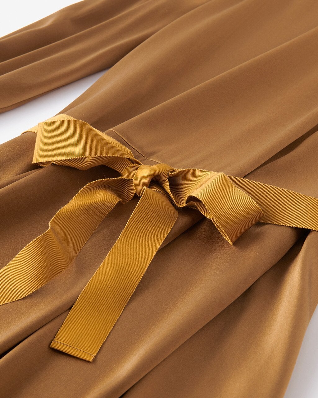 シルクストレッチ・スタンドカラーワンピース/DoCLASSE