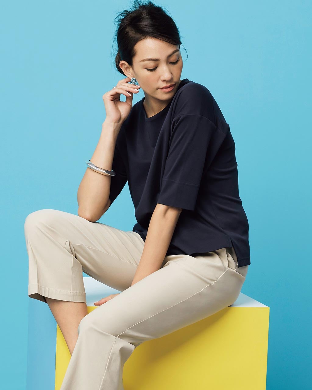 ショートパンツに合う[ヘルノ]クルーネック コットン半袖Tシャツ 楽天市場】【20％OFF】COMMENCEMENT（コメンスメント） ボトル