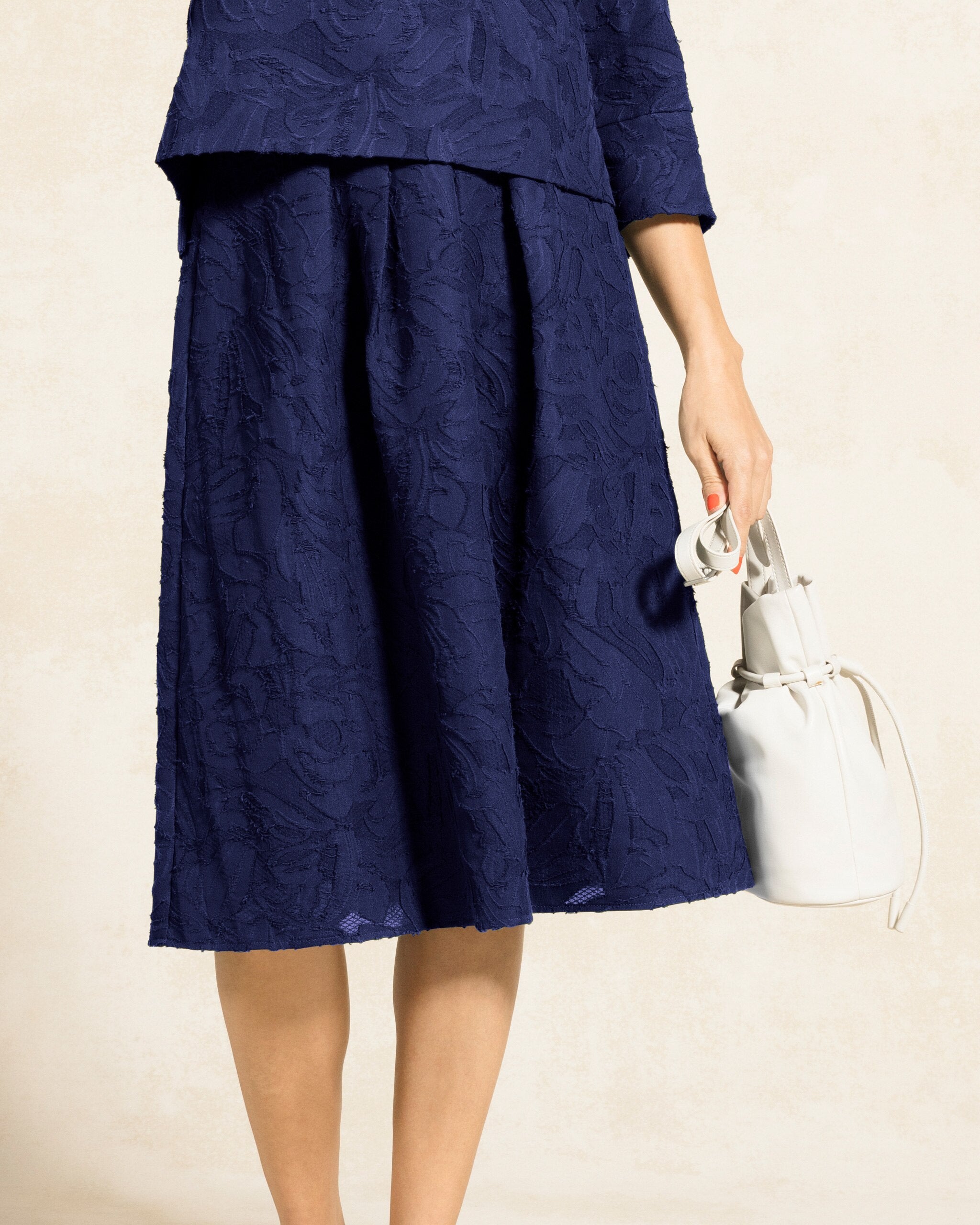 新品タグ付き♡MACHATT ジャガードフレアスカート　ブルー カットジャカード・タックフレアスカート/DoCLASSE