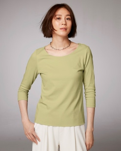 ジュエルネック／７分袖・ドゥクラッセTシャツ