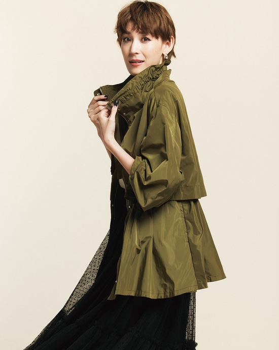 メモリータフタ・ペプラムギャザージャケット