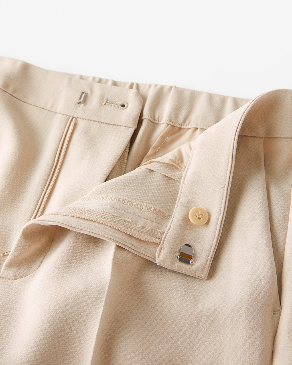 美品】カリテ qualite ダブルクロスパンツ ベージュ 34