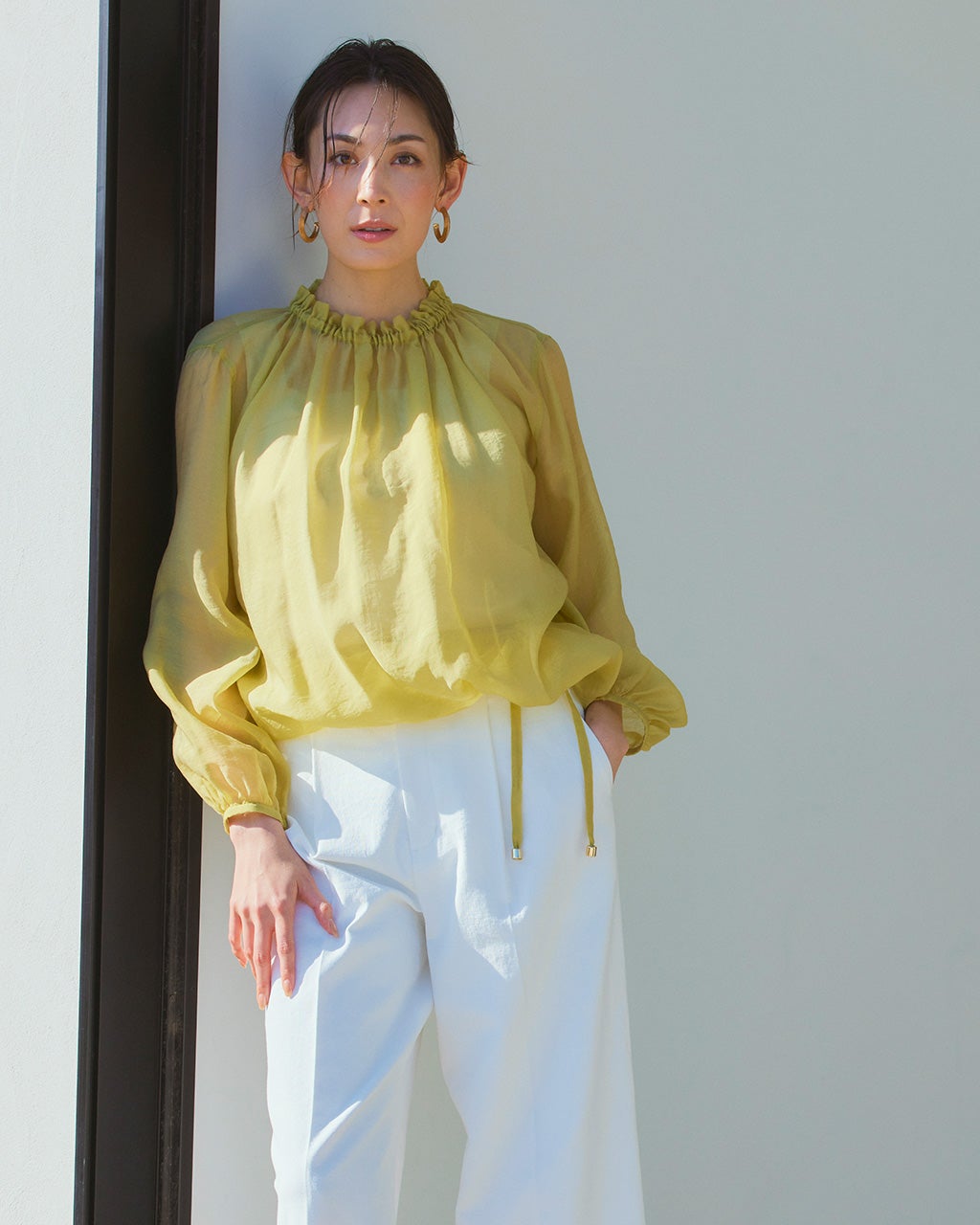 LA PEAU DE GEM ステッチワークリネンブラウス - メルカリ
