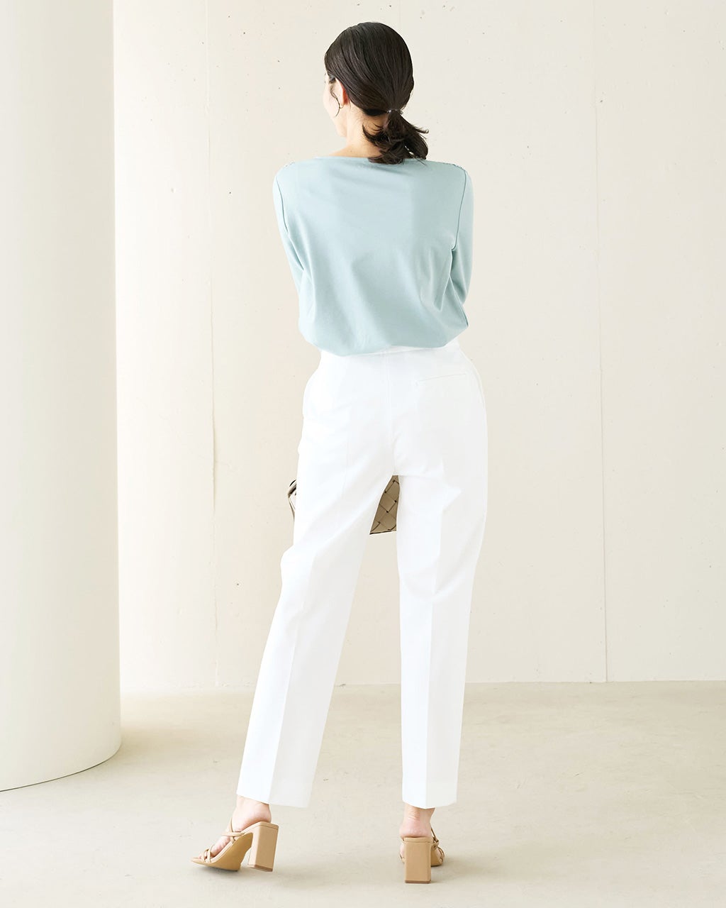 9/7まで！処分再値下げ！エッセンス ロング9'.6\" SQUARE　ベージュ 楽天市場】ランジェリー レディース 大きい胸専用 ロング スリップ 静