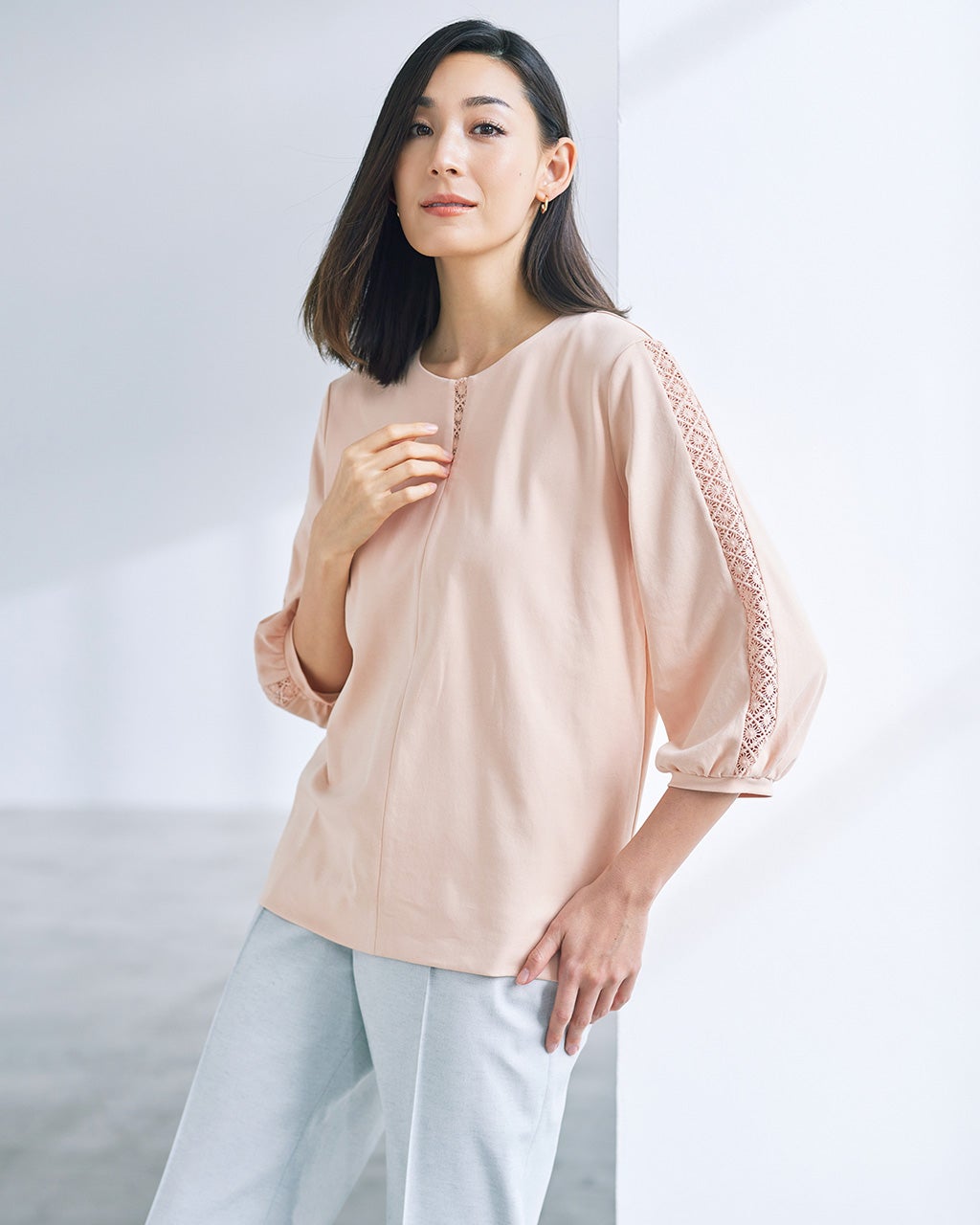 在庫一掃セール売れ筋ランキング レースデザイン／パフ袖・ドゥクラッセTシャツ/40代50代からの トップス