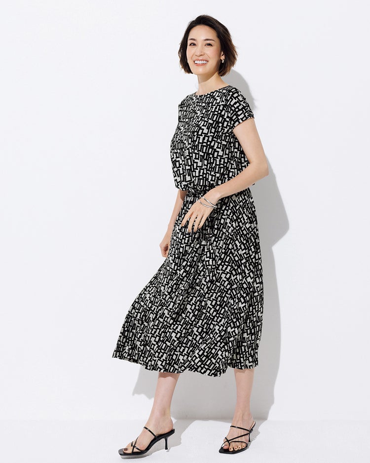 UVスラブ・プリーツワンピース 詳細画像 ホワイトｘブラック 1