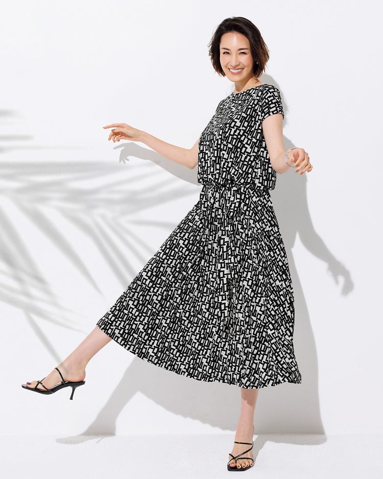 UVスラブ・プリーツワンピース 詳細画像 ホワイトｘブラック 2