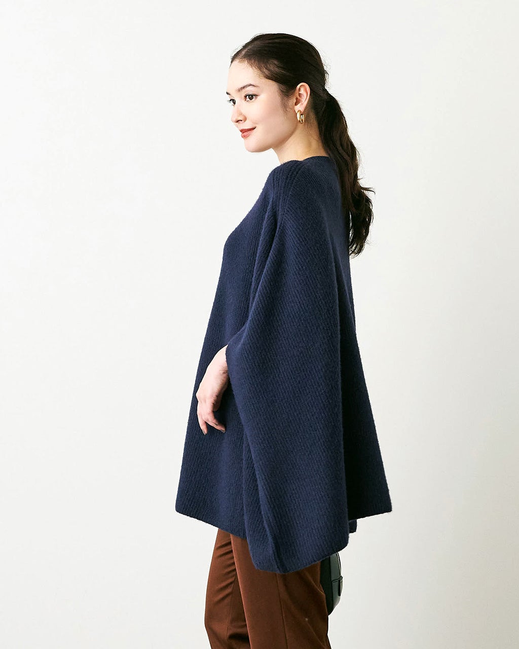 片畦編み・ニットポンチョ&frasl;DoCLASSE