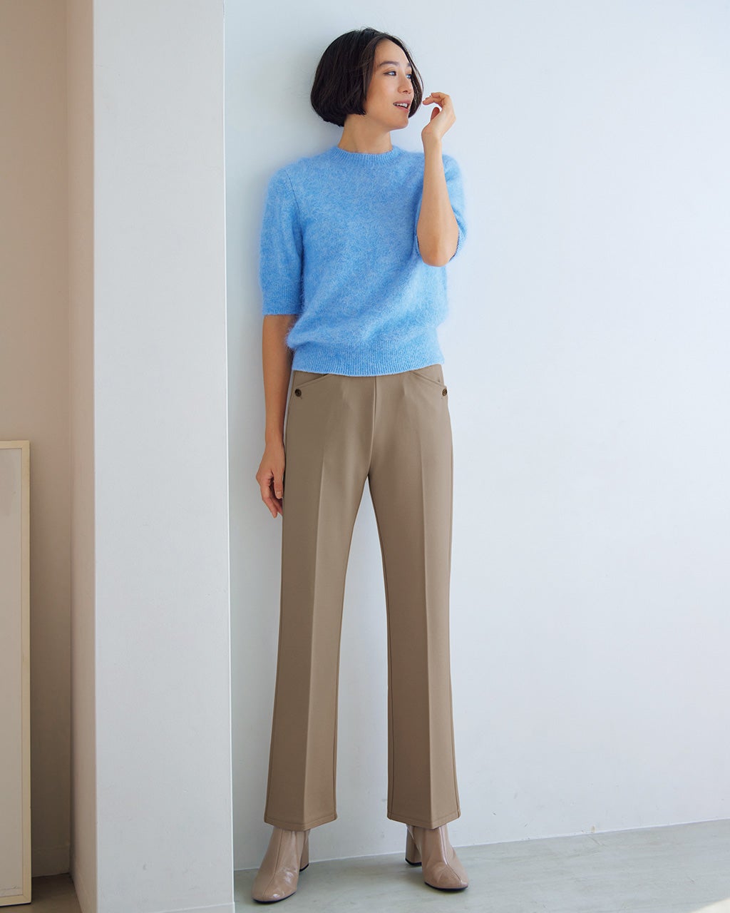 専用【最終値下げ】ドゥクラッセ　シルクウール　スーツ　Mサイズ ウールタッチニードル・ワイドクロップドパンツ/40代50代からの