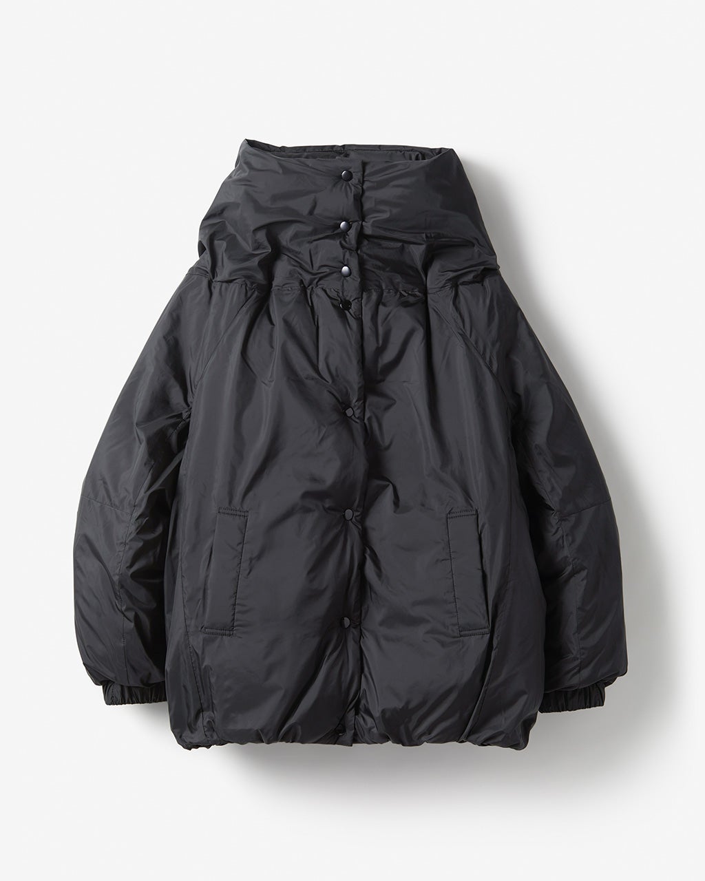 コクーンフォルム・スタンドカラーダウン/DoCLASSE