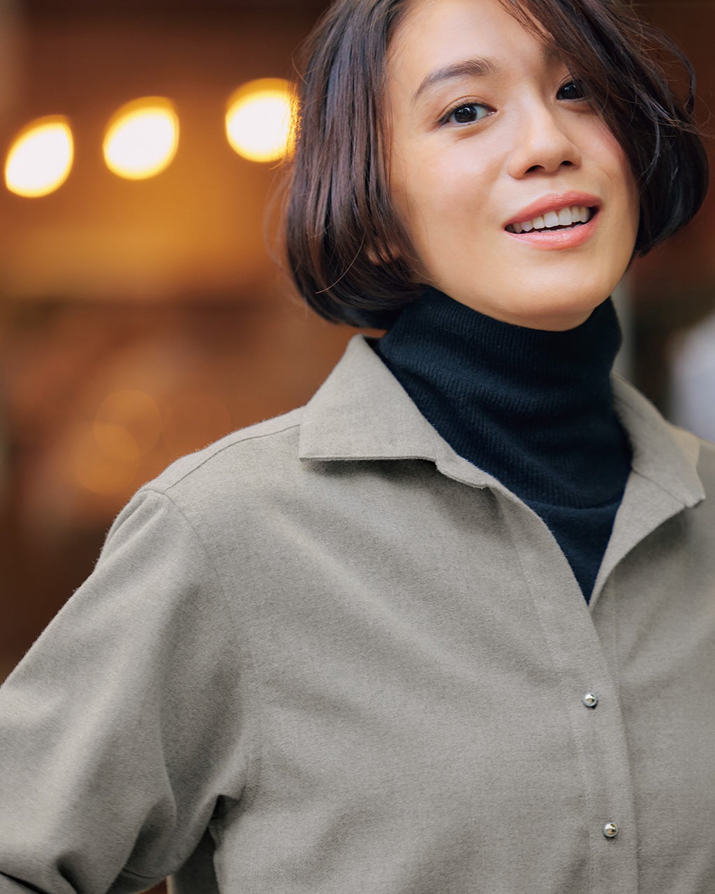 【着用1回】カレンソロジー　2024ストレッチスキッパーシャツ　グレー Curensology（カレンソロジー）の「Curensology(カレンソロジー