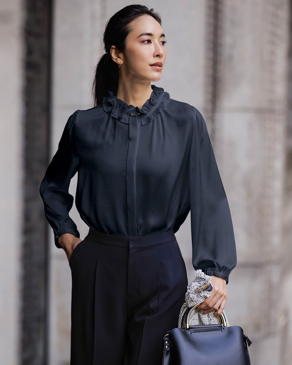 Spick&amp;Span ヴィンテージサテンフリルカラーブラウス  黒 Spick & Span - Spick&Span ヴィンテージサテンフリルカラーブラウス
