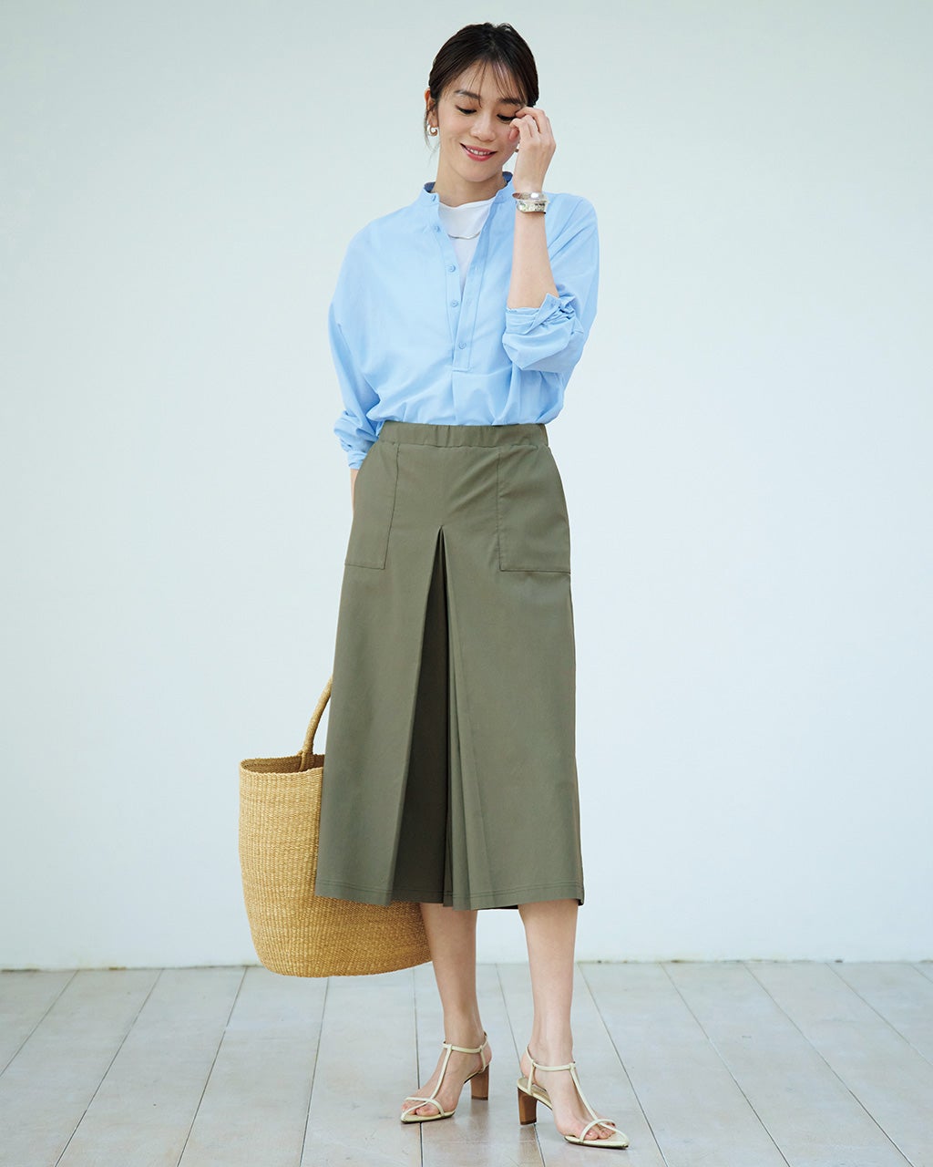 【新品未使用】AKRIS アクリス 膝下スカート パンツ 定価14万 三越伊勢丹 | AKRIS/アクリス通販 | TROUSERS【送料無料