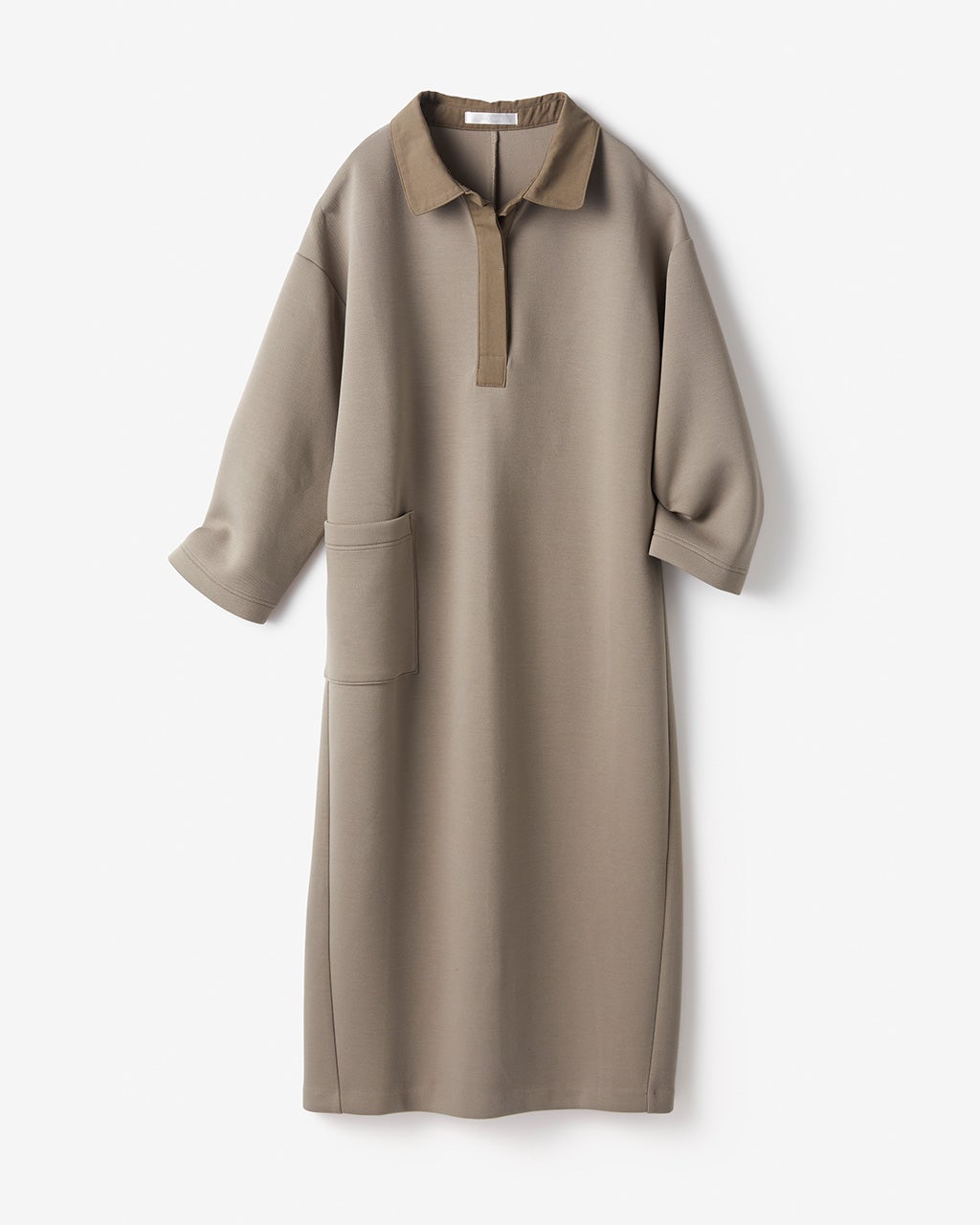 【新品・タグ付き】JUSGLITTY 衿つきダンボールワンピース 綾目ダンボールニット・衿付きワンピース/DoCLASSE