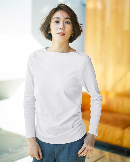 サイドギャザーデザイン／長袖・ドゥクラッセTシャツ