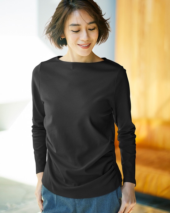 サイドギャザーデザイン／長袖・ドゥクラッセTシャツ