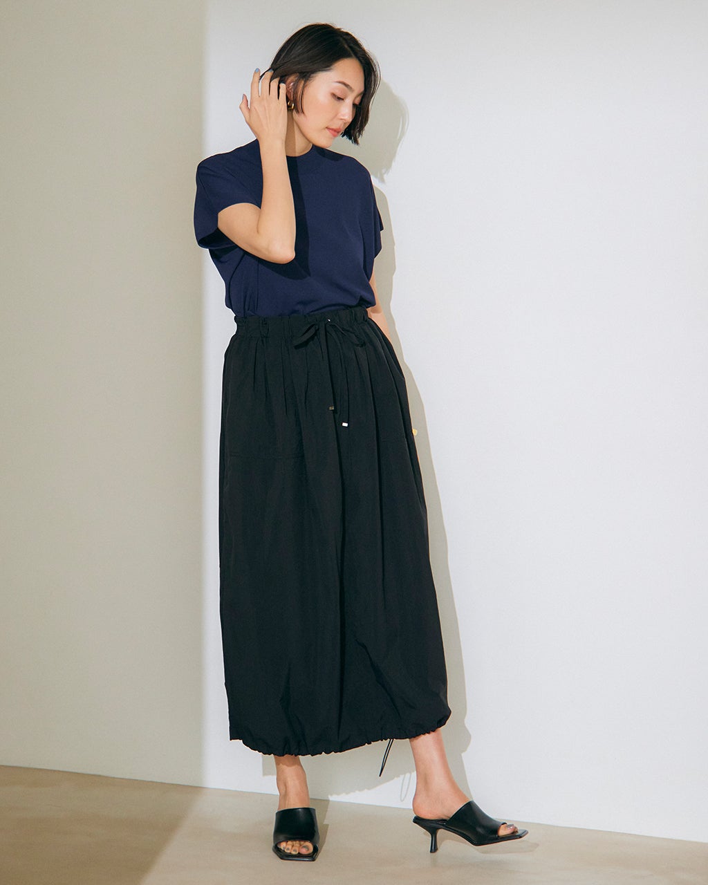 カワイイ☆PATOU☆関税送料込 ナイロンバルーンスカート black 日本製 スカート バルーンスカート レディース 女性 婦人 ひざ丈