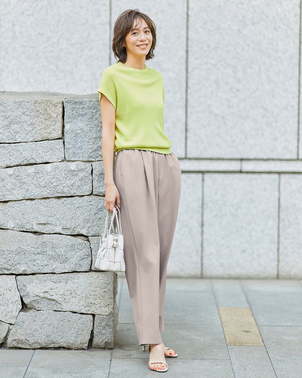 リネンタッチ・タックストレートパンツ63cm/DoCLASSE