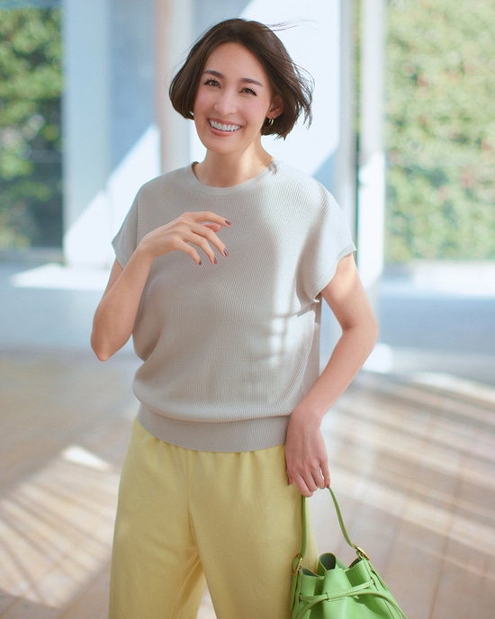 光沢リブ・フレンチ袖ニット