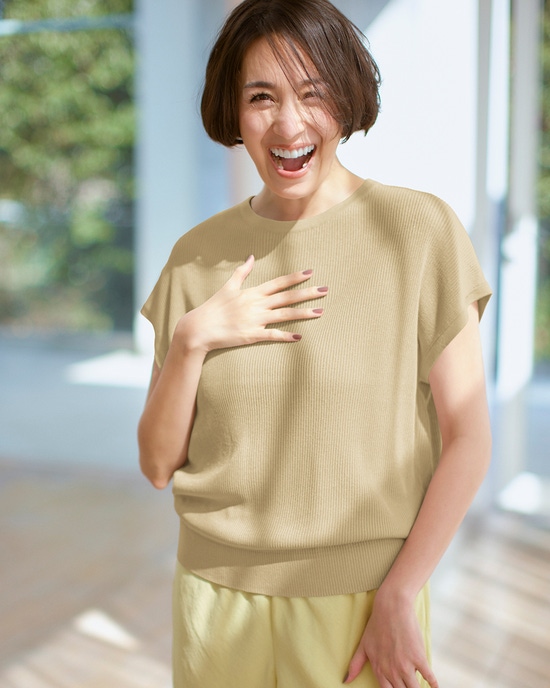 光沢リブ・フレンチ袖ニット