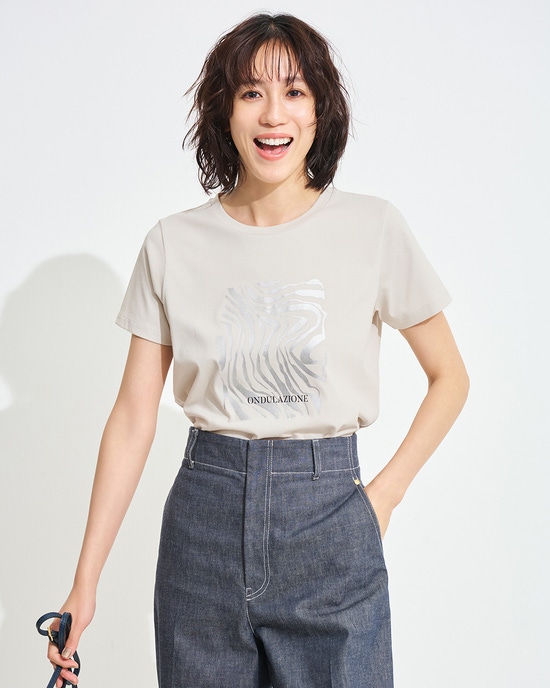 メタリックデザインTシャツ