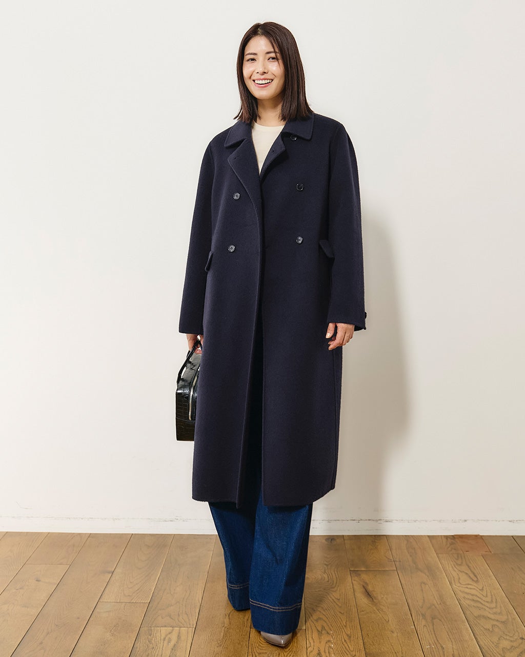 コノリク 黒のダブルブレストロングコート コノリク 黒のダブルブレストロングコート ダブルブレストロング